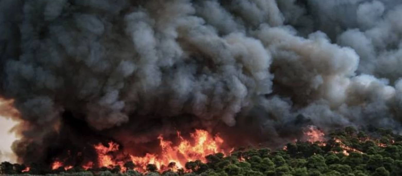 Φωτιά στη Μεσσηνία: Πύρινο μέτωπο στη Μέλπεια - Επί τόπου επιχειρούν 95 πυροσβέστες